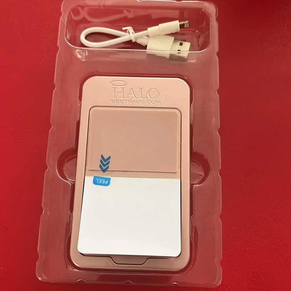 Halo Silver Charging Case for Apple Devices
